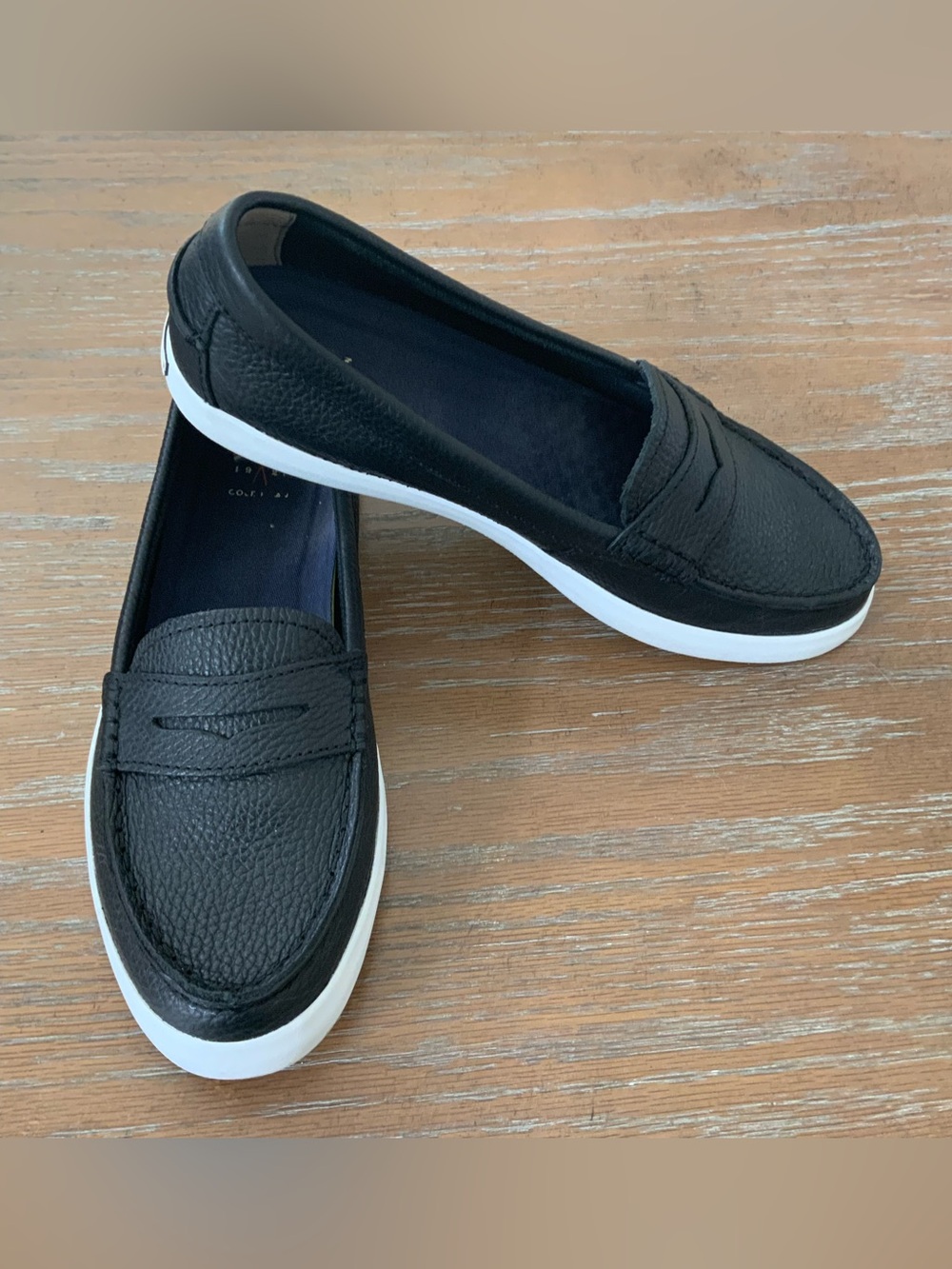 Cole Haan Leather Black Slip-On Loafer Flats Loafers US 7